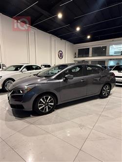 نيسان فيرسا